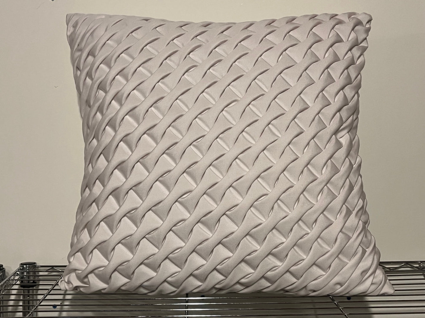 Loop Pillow 23.5" x 23.5" - Sunbrella white